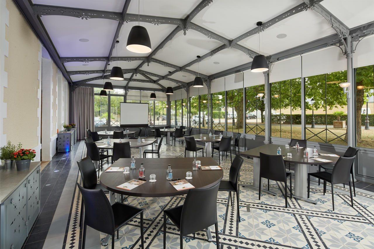Relais Des Trois Chateaux Hotel-Restaurant - Teritoria Cour-Cheverny Exteriör bild