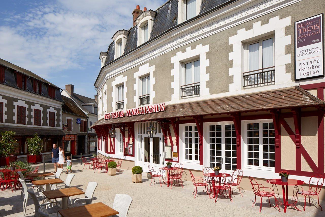 Relais Des Trois Chateaux Hotel-Restaurant - Teritoria Cour-Cheverny Exteriör bild