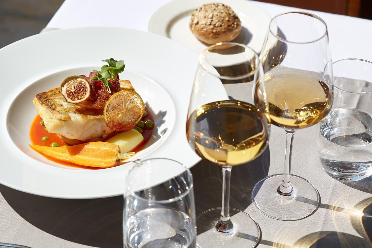 Relais Des Trois Chateaux Hotel-Restaurant - Teritoria Cour-Cheverny Exteriör bild