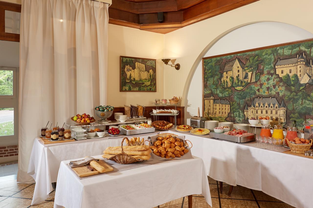 Relais Des Trois Chateaux Hotel-Restaurant - Teritoria Cour-Cheverny Exteriör bild